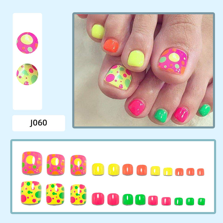 Colorful artificial nails in a set Stornfield
