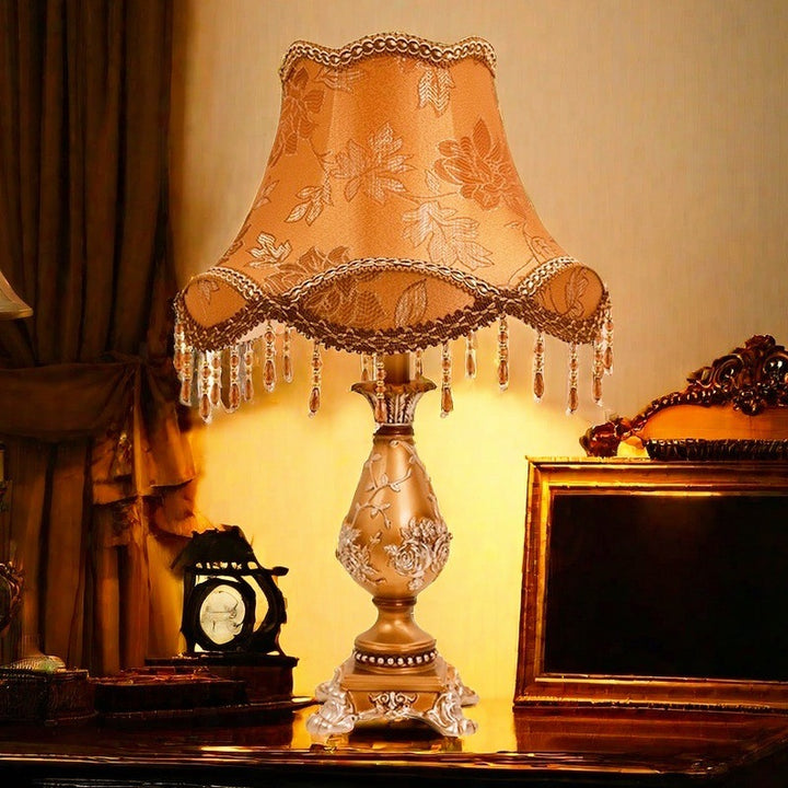 Vintage Floral Table Lamp