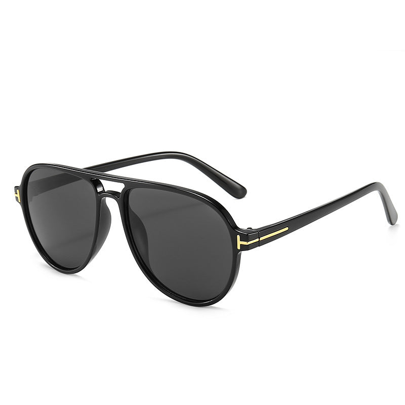 Elegant Aviator-Style Sunglasses Stornfield