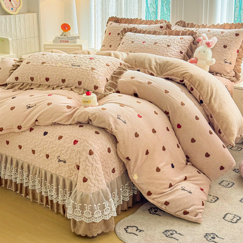 Cozy Heart-Printed Bedding Set