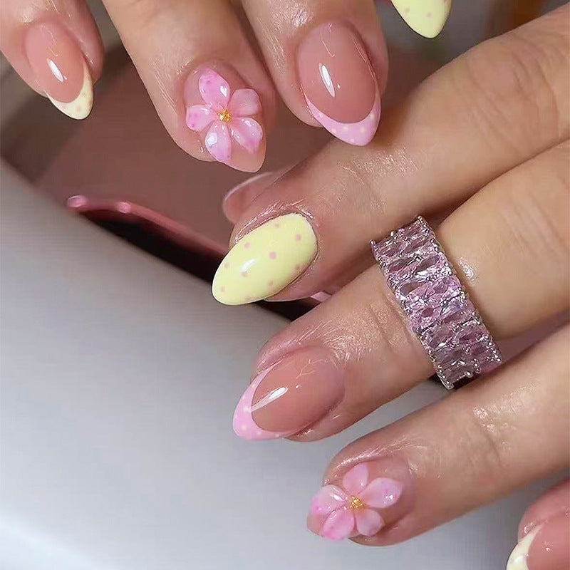 Floral Elegant Press-On Nail Set Stornfield