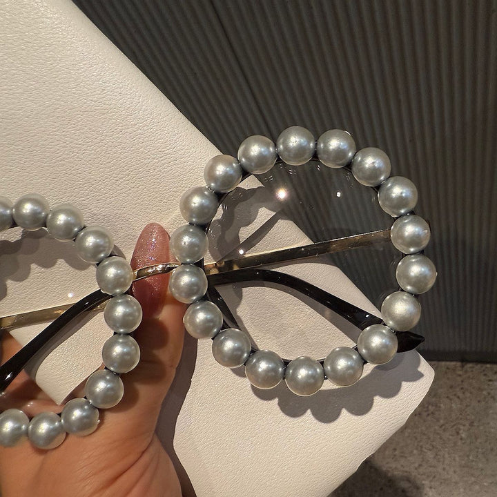 Women's elegant vintage sunglasses with pearl embellishment Stornfield