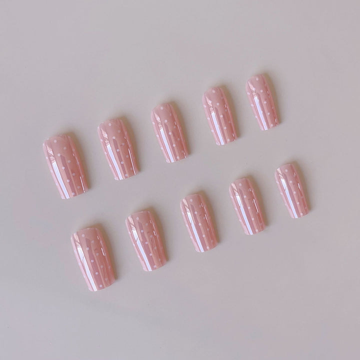 Artificial nails with high gloss finish Stornfield