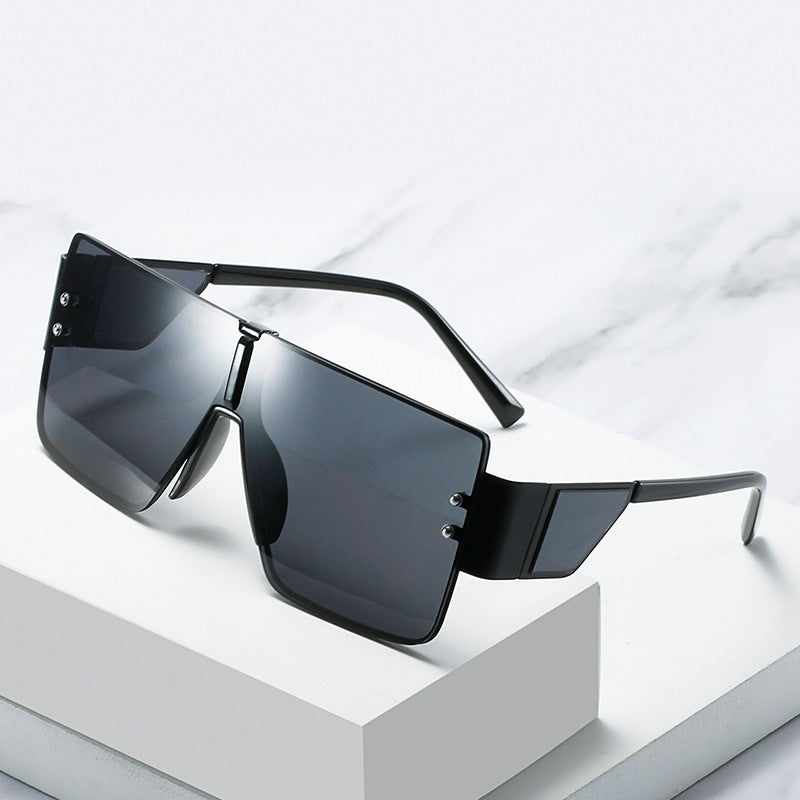 Ladies trendy oversized sunglasses with futuristic design Stornfield