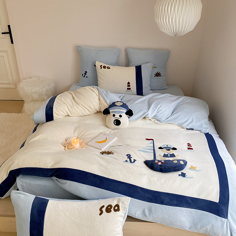 Children's bedding set with maritime embroidery and quilted bedspread