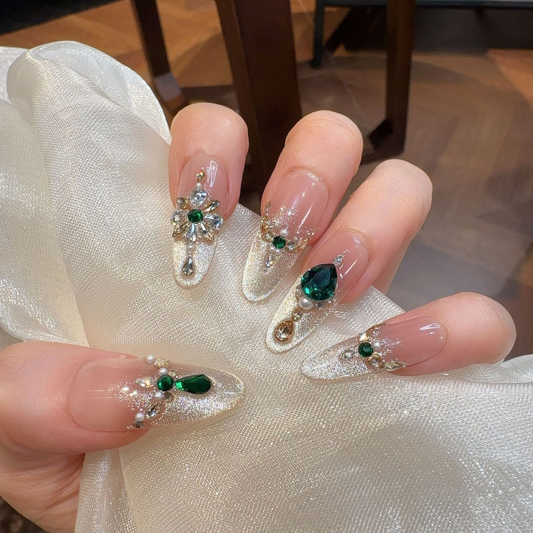Luxurious Rhinestone Embellished Press-On Nails Stornfield
