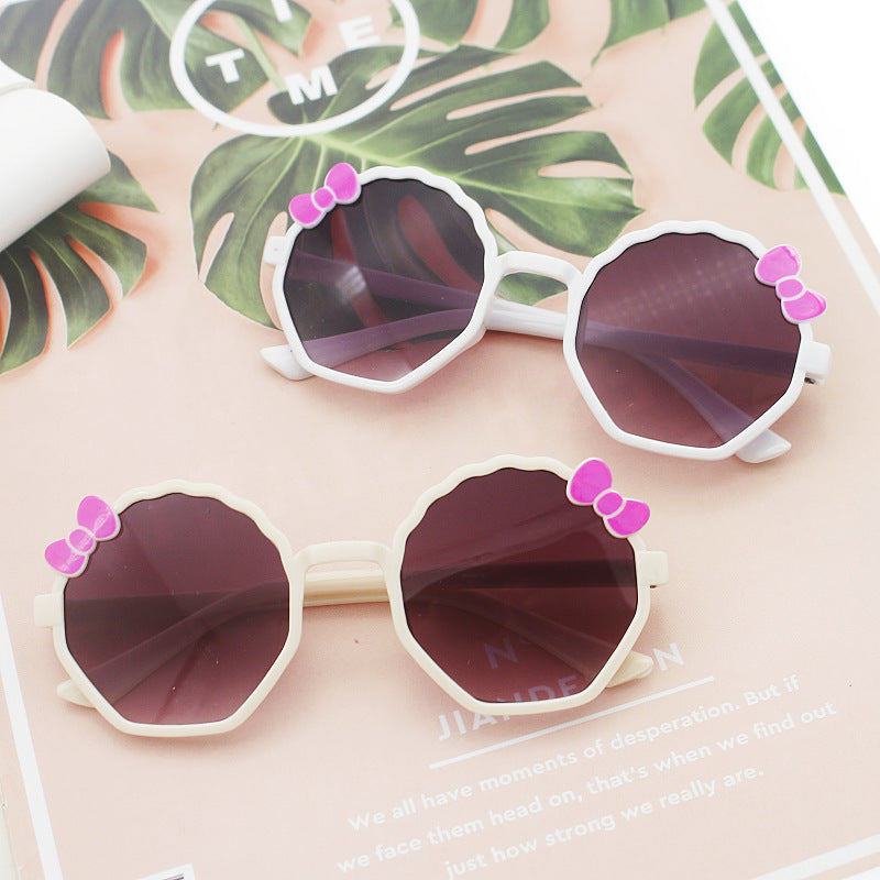 Women's playful sunglasses in creative design Stornfield