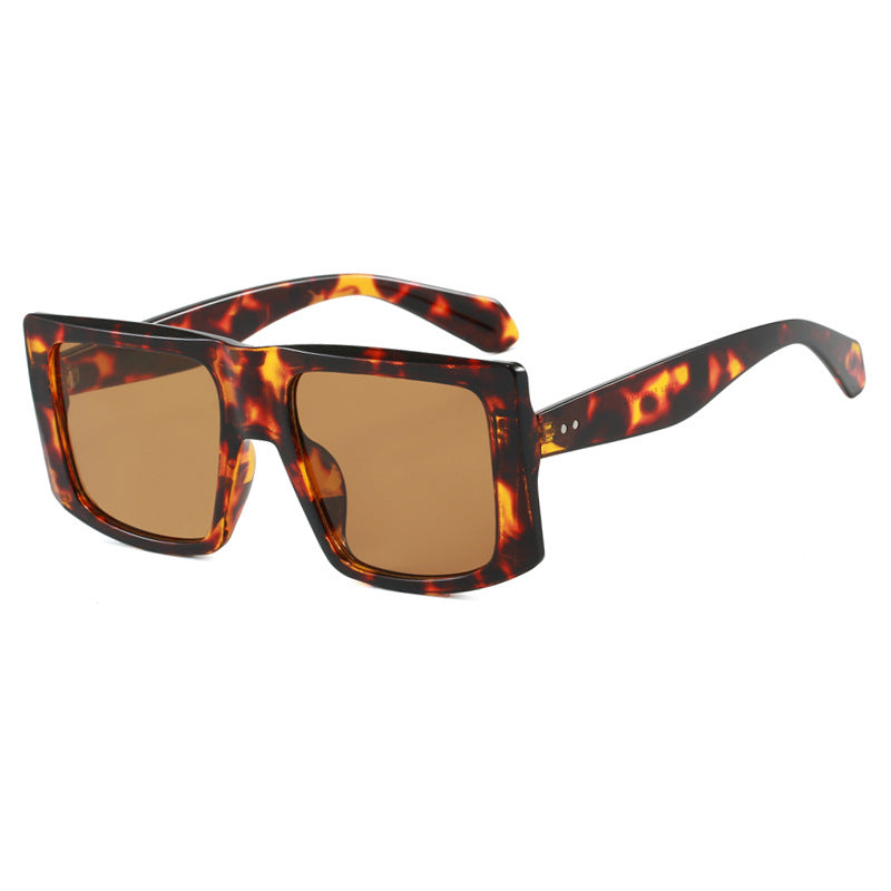 Women's square sunglasses with robust plastic frame and protective UV filter Stornfield