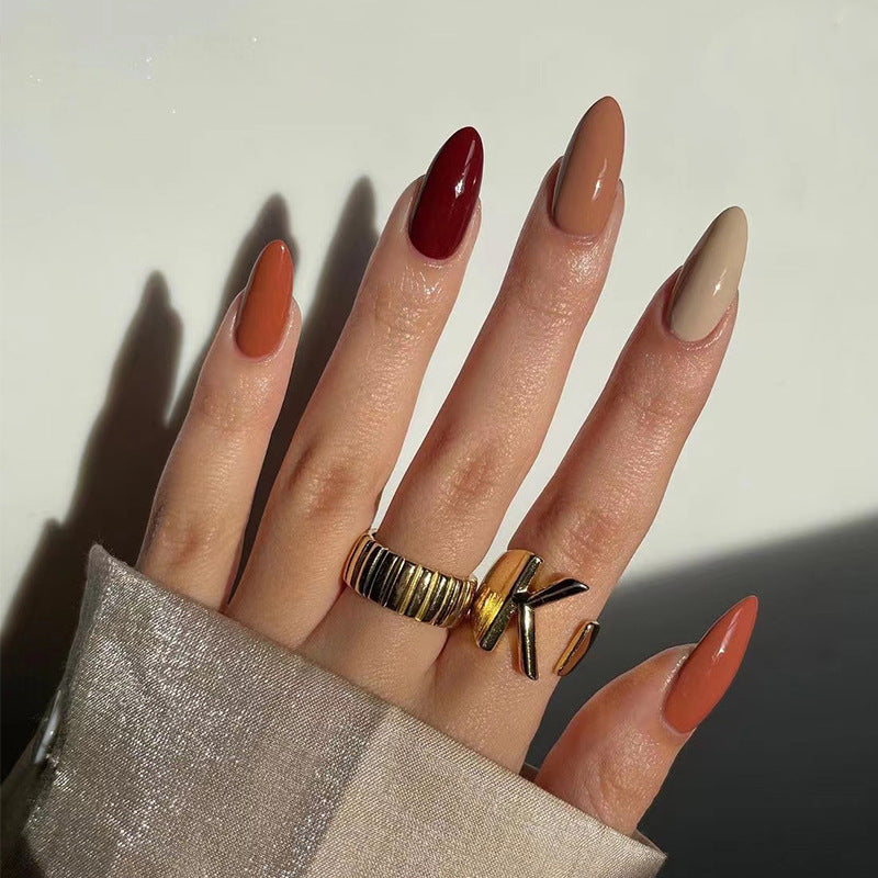 Creative nail art with stylish stiletto shape Stornfield