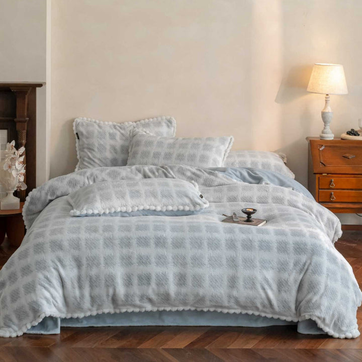 Quilted cotton Sherpa bedding set with floral embroidery structure