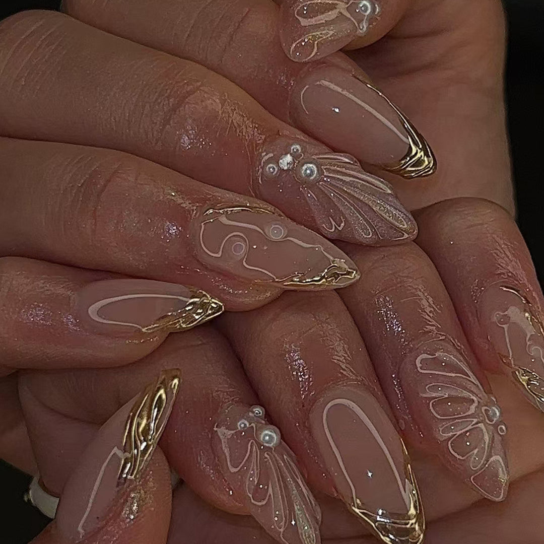 Artistic fingernails with curved decorations Stornfield