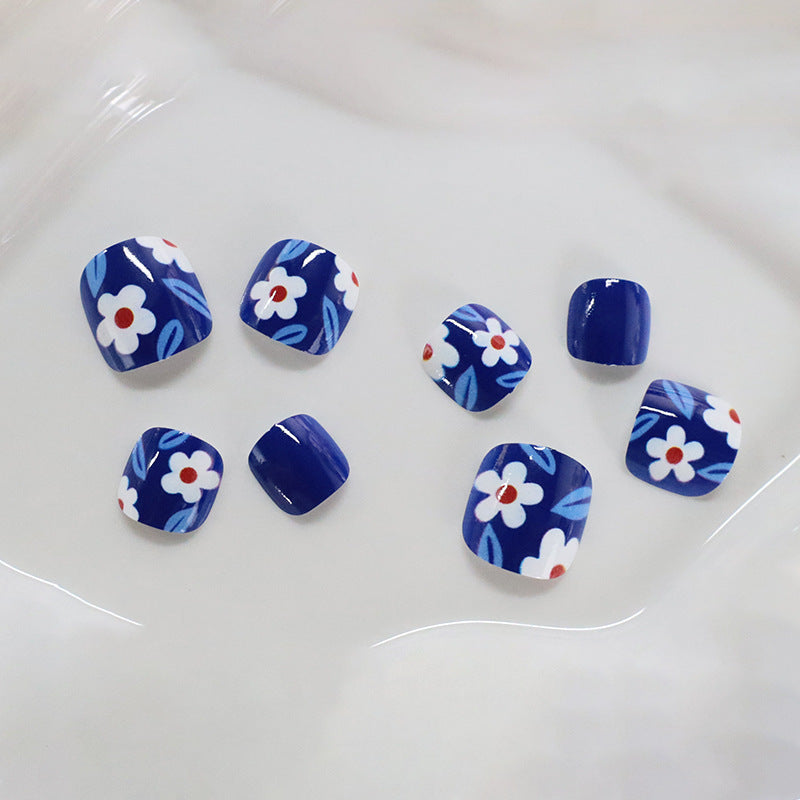 Decorative Floral Nail Design Stornfield