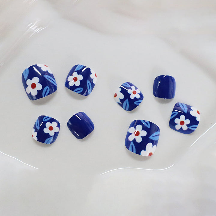 Decorative Floral Nail Design Stornfield