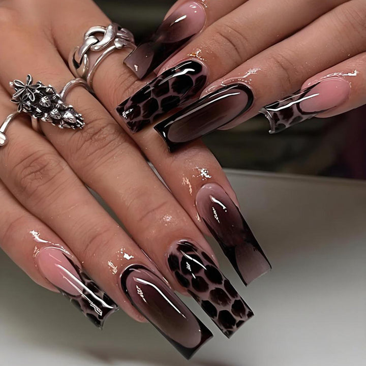 Artificial nail set with elegant decorations and modern design Stornfield