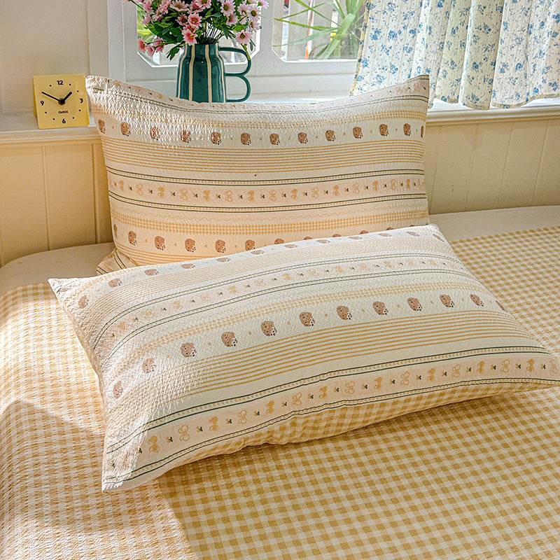 Charming Vintage Style Quilt Set