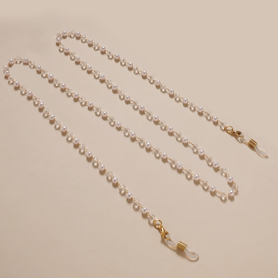 Elegant Beaded Eyewear Chain Stornfield