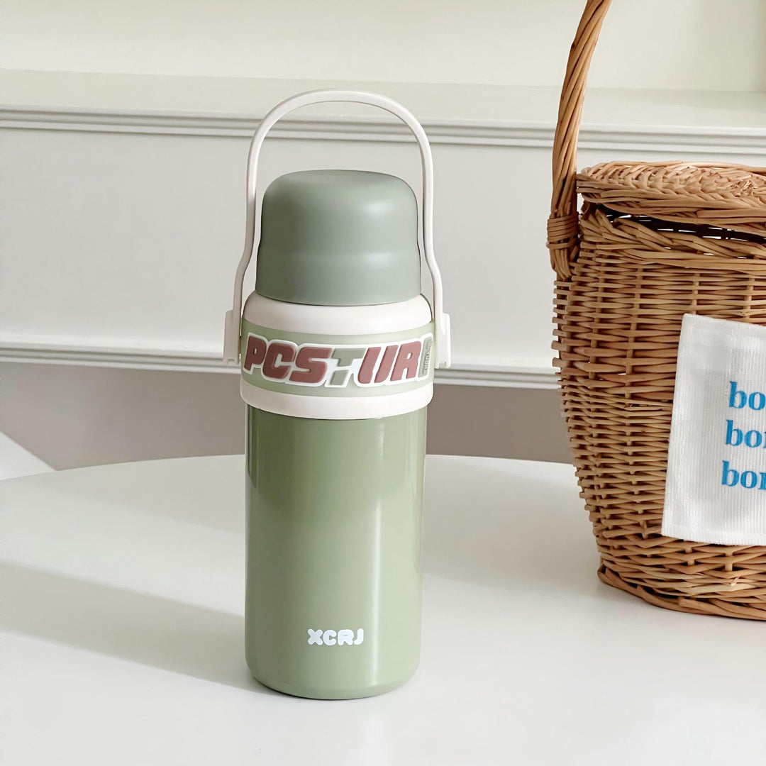 Women's plastic insulated bottle with ergonomic handle Stornfield