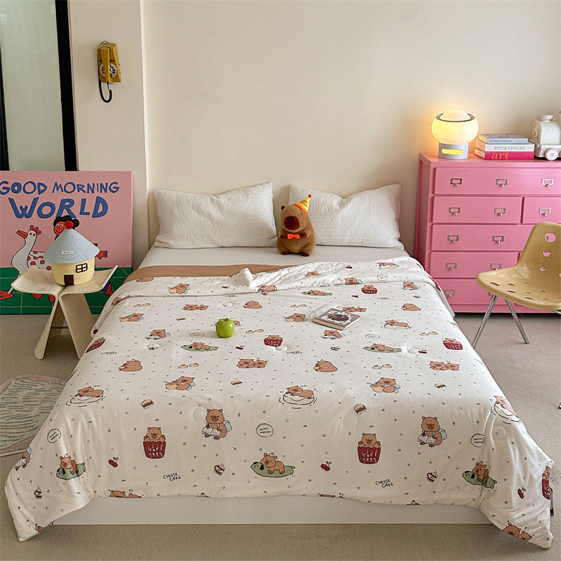 Quilted children's comforter with cute animal print and light microfiber filling
