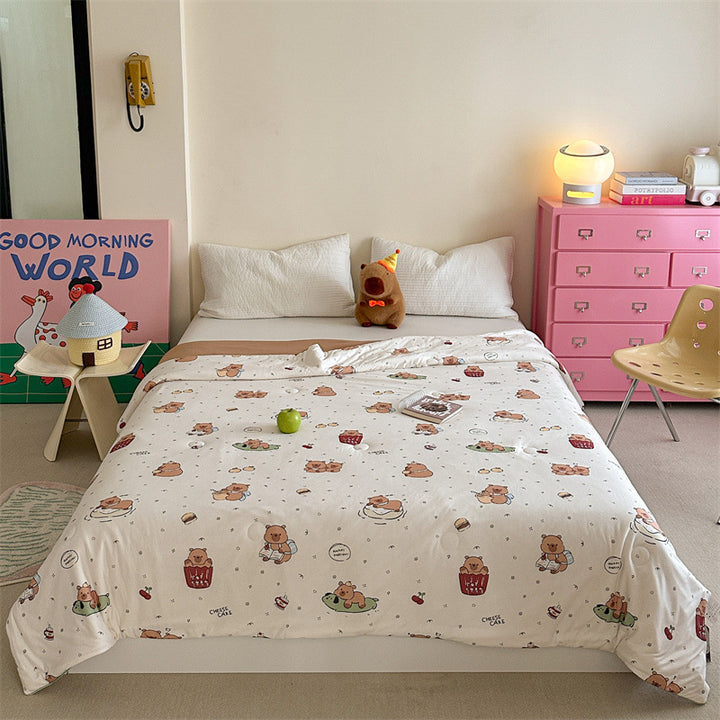 Quilted children's comforter with cute animal print and light microfiber filling