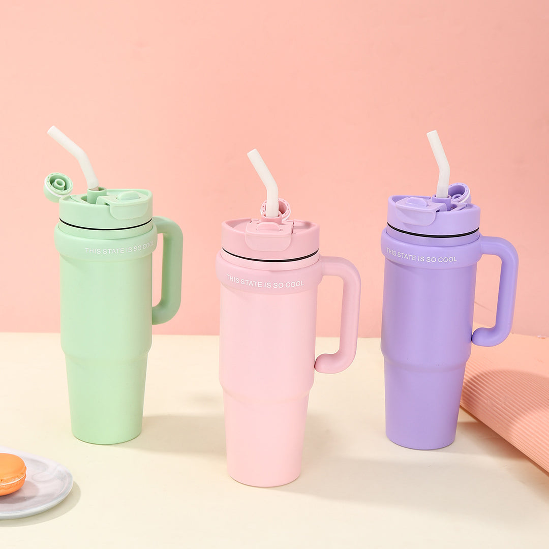 Unisex drinking cup with integrated straw Stornfield