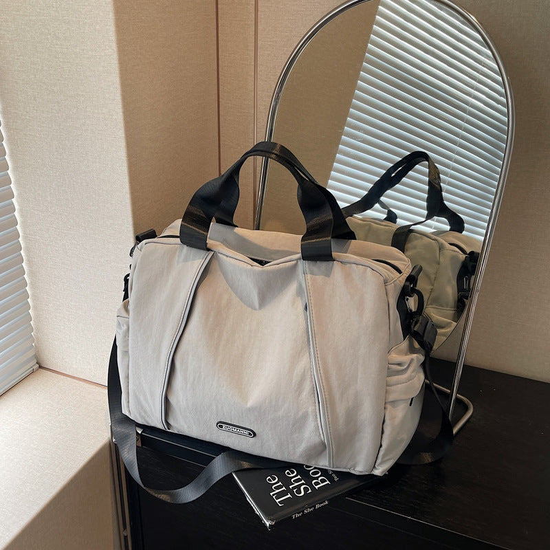 Multifunctional Travel Bag With Durable Outer Material Stornfield