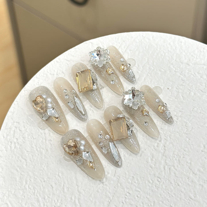 Luxurious Rhinestone-Embellished Press-On Nails