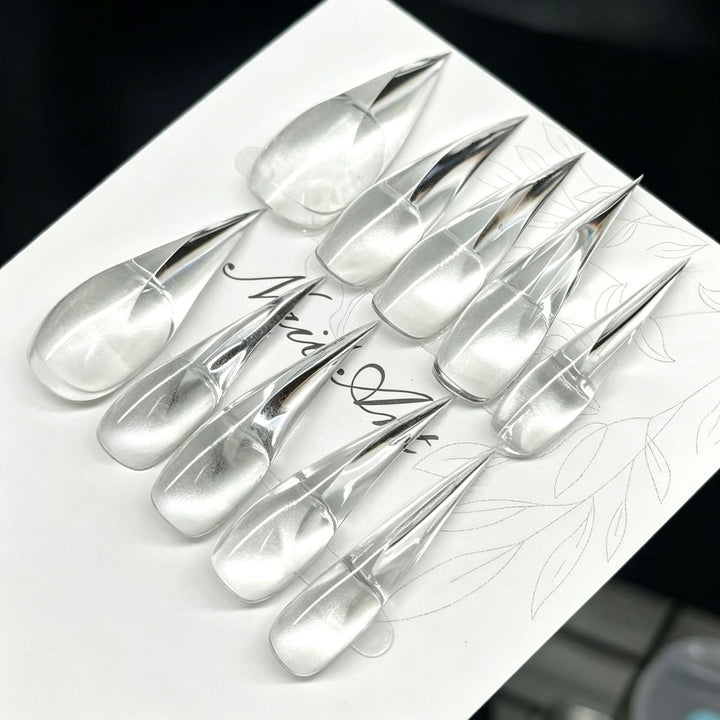 Stiletto-Shaped Clear Nail Tips