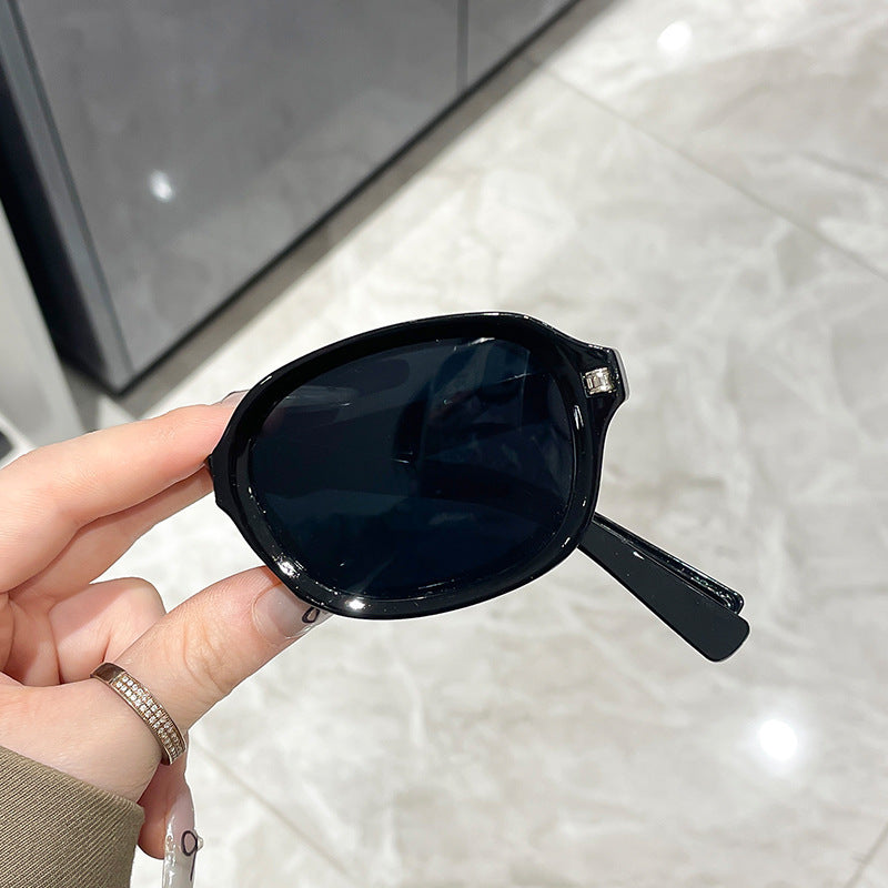 Ladies Fashion Sunglasses in Retro Style Stornfield