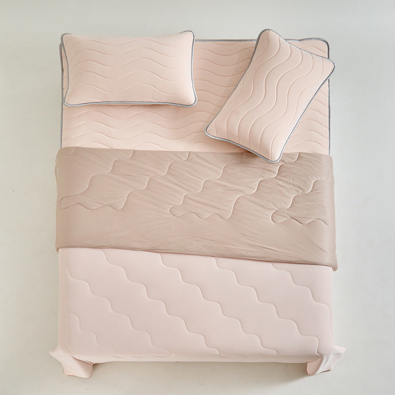 Wende-duvet-cover-and-topper-set-with-wave-quilting-and-contrast-piping