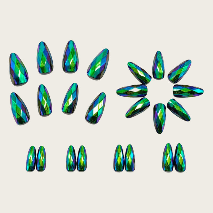 Glamorous artificial nails with faceted design Stornfield