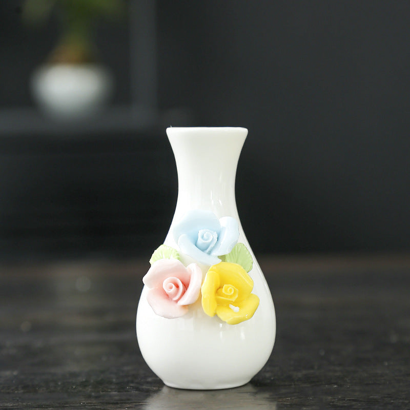 Elegant Floral Themed Ceramic Vase Stornfeild