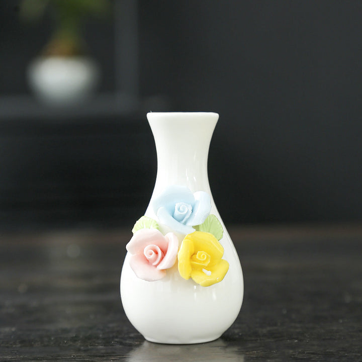 Elegant Floral Themed Ceramic Vase Stornfeild