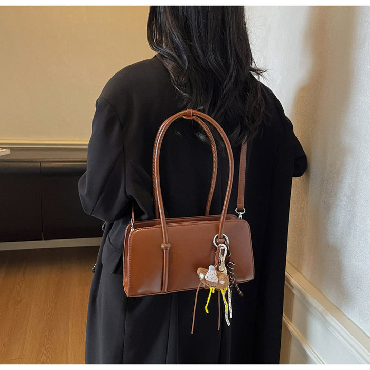 Modern Minimalist Crossbody Bag Stornfield