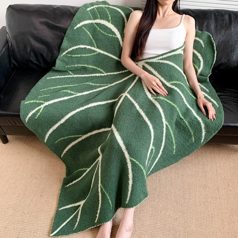 Heart-Shaped Decorative Blanket
