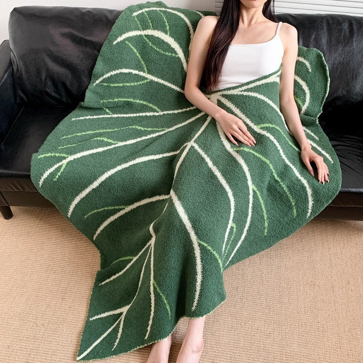Heart-Shaped Decorative Blanket