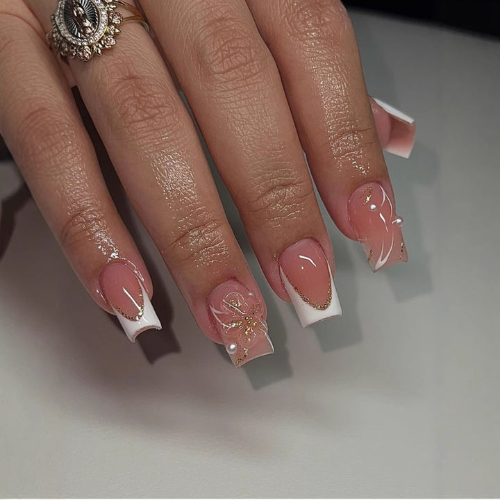 Elegant Nail Art Press-On Set Stornfield
