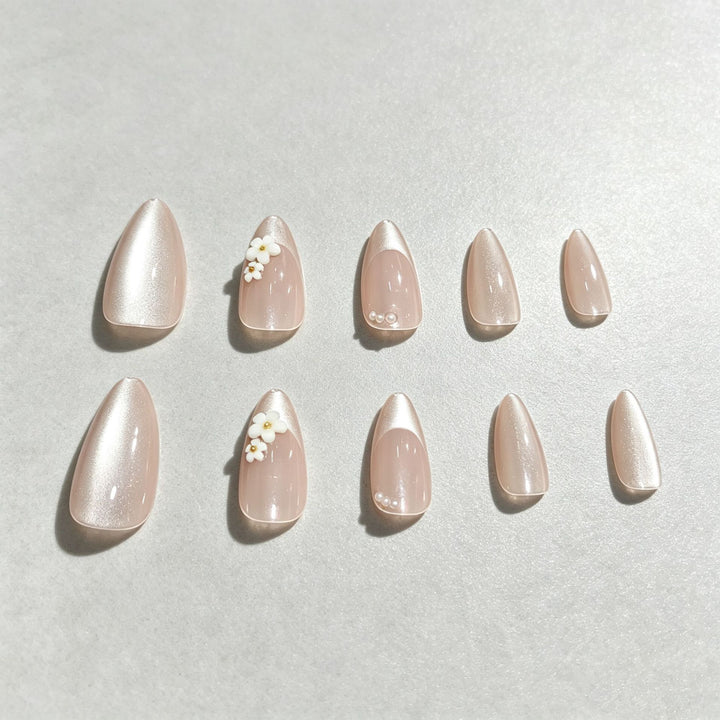 Elegant Floral Nail Design Press-On Tips Stornfield