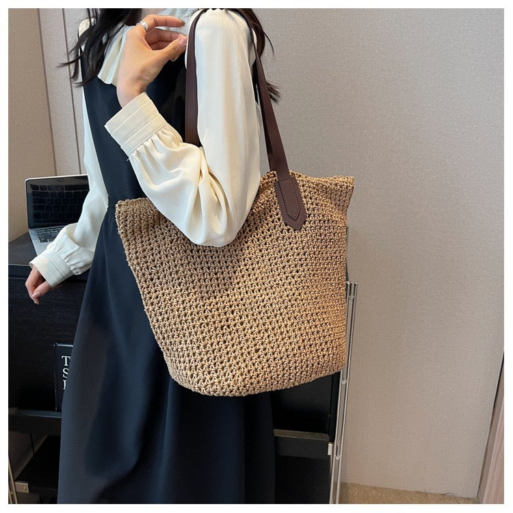 Versatile Woven Beach Bag Stornfield