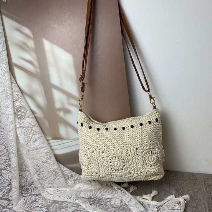 Fashionable crossbody bag with embroidery Stornfield