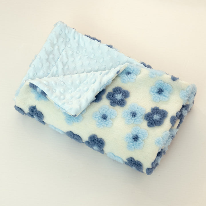 Ladies soft and cuddly microfiber blanket with floral pattern Stornfield