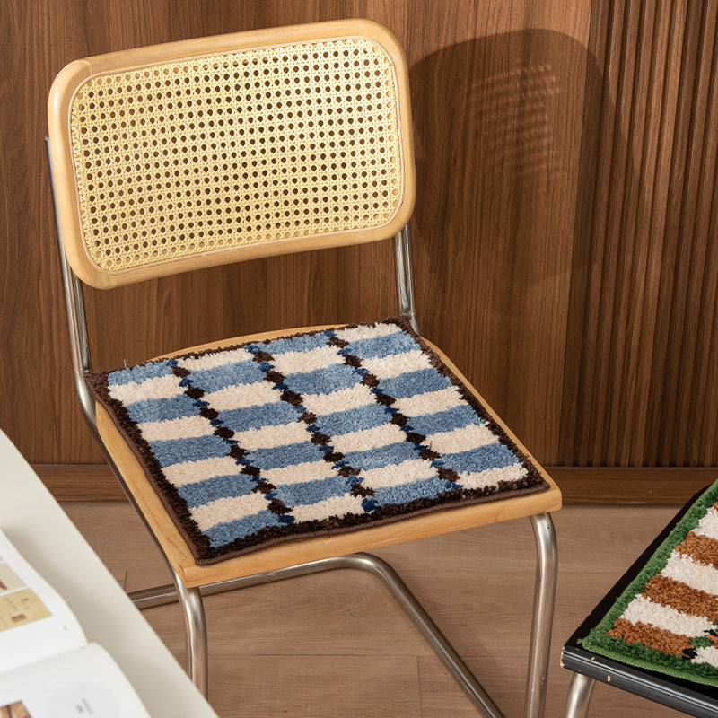 Square high-pile bath mat with textured block stripe look and contrasting edging