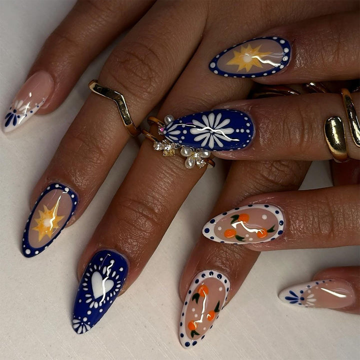 Artful Nail Art with Tropical Motifs Stornfield