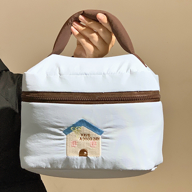 Practical Lunchbox with Playful House Design Stornfield