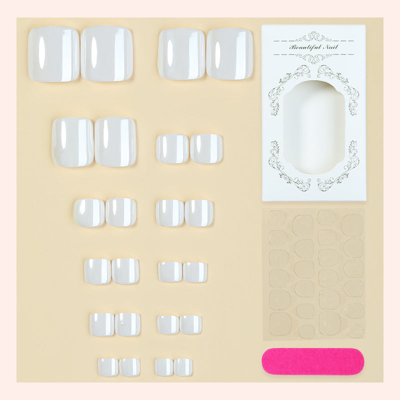 Artificial nail set with versatile shapes and smooth finish Stornfield