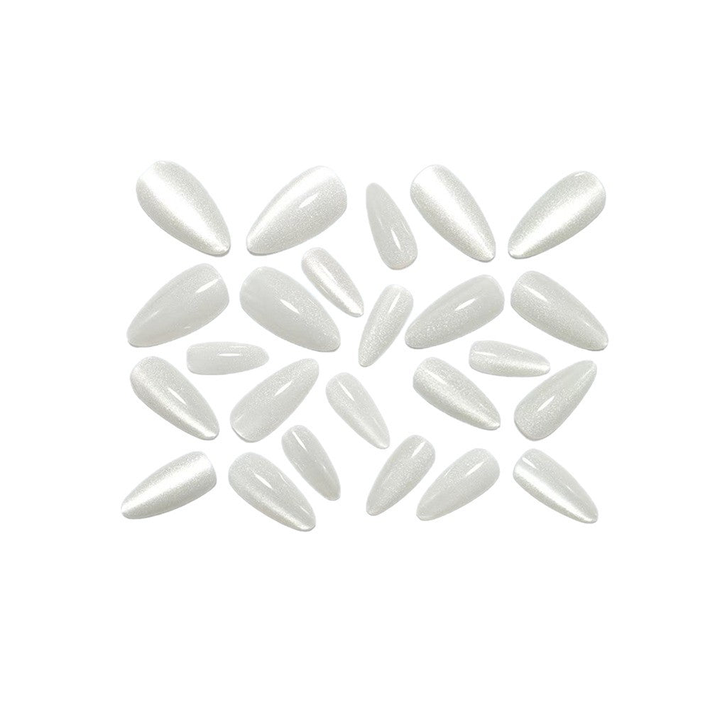 Elegant lace artificial nails Stornfield