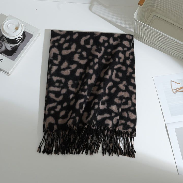 Ladies Elegant and patterned animal scarf with fringes Stornfield
