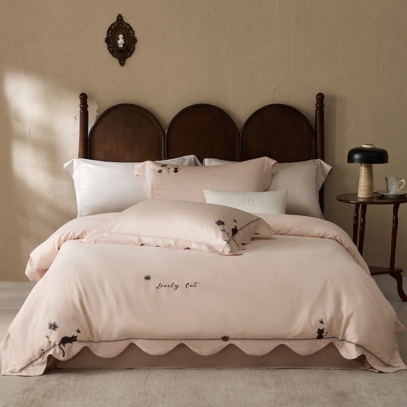 Luxury Embroidered Scalloped Duvet Cover and Pillowcase Set