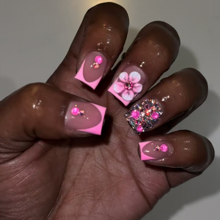 Elegant Nail Art Decoration Stornfield