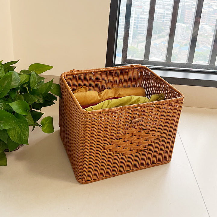 Women's Storage Basket with Flip Lid Stornfield