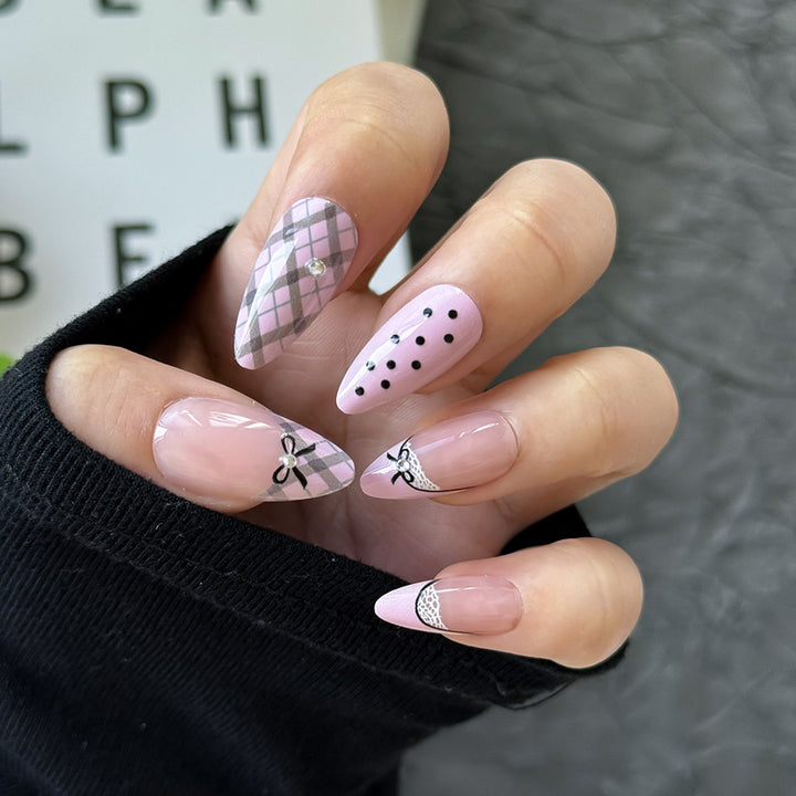 Elegant Vintage-Inspired Press-On Nail Set Stornfield
